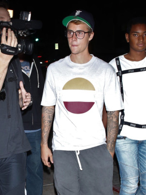 09.04 | Justin Bieber no Mastro's Steakhouse em Beverly Hills, CA