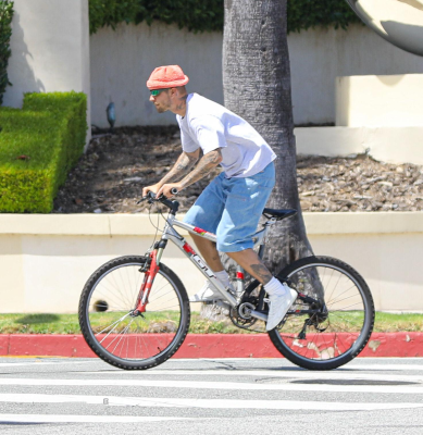 03.06 | Andando de bicicleta com Eddie Benjamin em Los Angeles, CA
