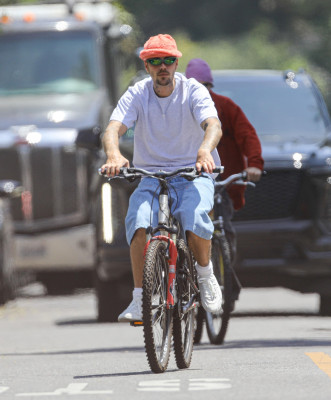 03.06 | Andando de bicicleta com Eddie Benjamin em Los Angeles, CA