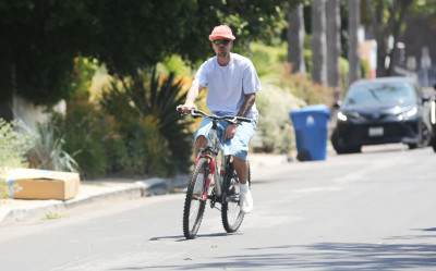 03.06 | Andando de bicicleta com Eddie Benjamin em Los Angeles, CA