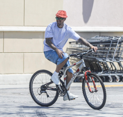 03.06 | Andando de bicicleta com Eddie Benjamin em Los Angeles, CA