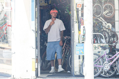03.06 | Andando de bicicleta com Eddie Benjamin em Los Angeles, CA