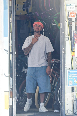 03.06 | Andando de bicicleta com Eddie Benjamin em Los Angeles, CA