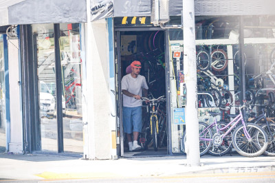 03.06 | Andando de bicicleta com Eddie Benjamin em Los Angeles, CA