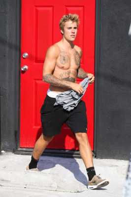 16.09 | Justin Bieber em Los Angeles, CA