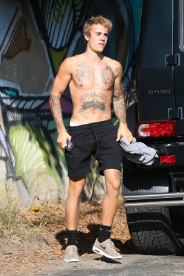 16.09 | Justin Bieber em Los Angeles, CA