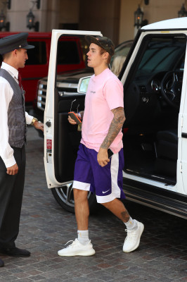 18.09 | Justin Bieber no hotel Montage em Beverly Hills, Califórnia