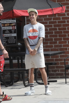 20.09 | Justin Bieber em Beverly Hills, Califórnia