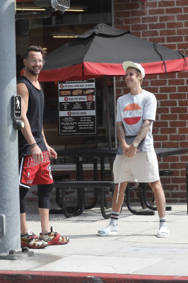 20.09 | Justin Bieber em Beverly Hills, Califórnia