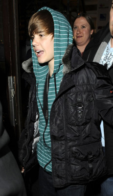 14.01 | Justin Bieber deixando a rádio Key 103