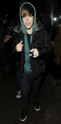 14.01 | Justin Bieber deixando a rádio Key 103