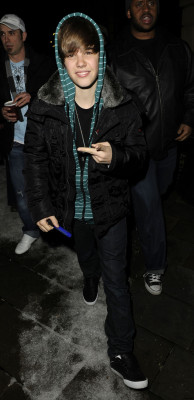 14.01 | Justin Bieber deixando a rádio Key 103