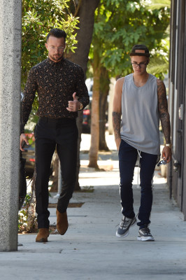 21.09 | Justin Bieber no spa em West Hollywood, Califórnia