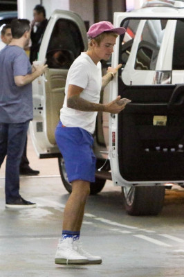 22.09 | Justin Bieber no Soho House em West Hollywood, Califórnia