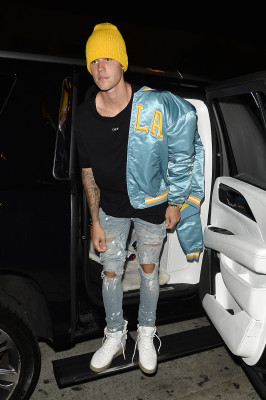 22.09 | Justin Bieber chegando no Catch em West Hollywood, Califórnia