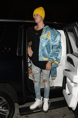 22.09 | Justin Bieber chegando no Catch em West Hollywood, Califórnia