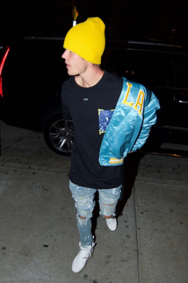 22.09 | Justin Bieber chegando no Catch em West Hollywood, Califórnia