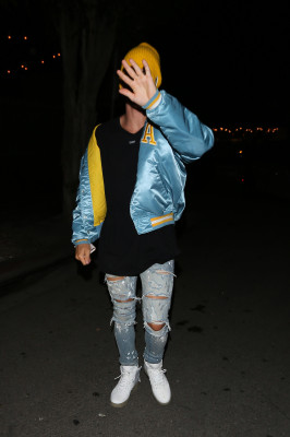 22.09 | Justin Bieber chegando no Catch em West Hollywood, Califórnia