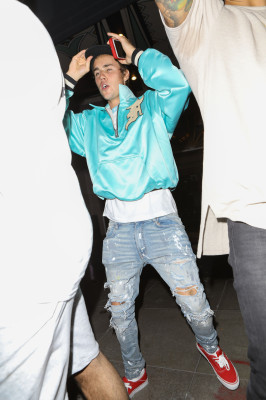 27.09 | Justin Bieber deixando o Saban Theatre em Beverly Hills, CA