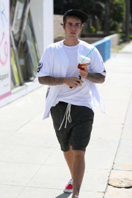 10.02 | Justin Bieber em Los Angeles, Califórnia