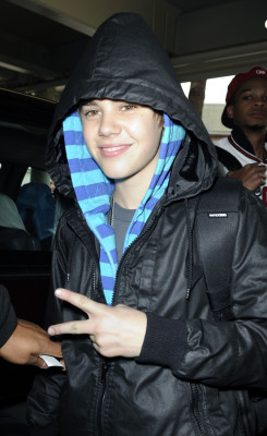 02.03 | Justin Bieber chegando no aeroporto em Miami