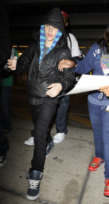 02.03 | Justin Bieber chegando no aeroporto em Miami