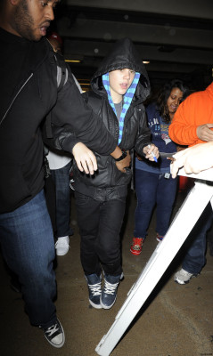 02.03 | Justin Bieber chegando no aeroporto em Miami