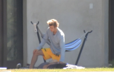 26.10 | Justin Bieber em Beverly Hills, na Califórnia