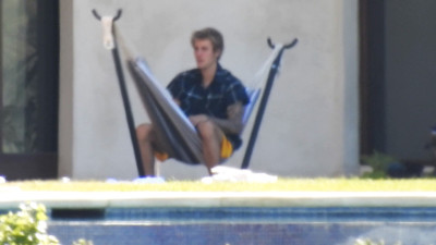 26.10 | Justin Bieber em Beverly Hills, na Califórnia