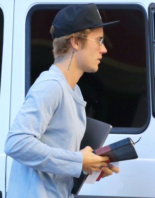 26.10 | Justin Bieber no hotel Montage em Beverly Hills, Califórnia