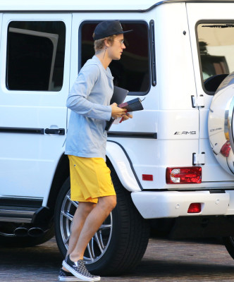 26.10 | Justin Bieber no hotel Montage em Beverly Hills, Califórnia