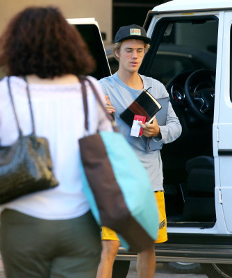 26.10 | Justin Bieber no hotel Montage em Beverly Hills, Califórnia
