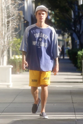 26.10 | Justin Bieber em Beverly Hills, Califórnia