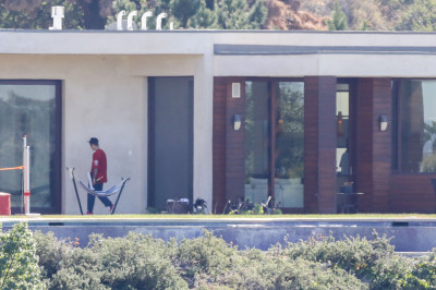 29.10 | Justin Bieber em Beverly Hills, Califórnia