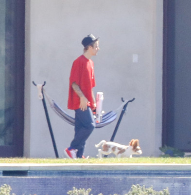 29.10 | Justin Bieber em Beverly Hills, Califórnia