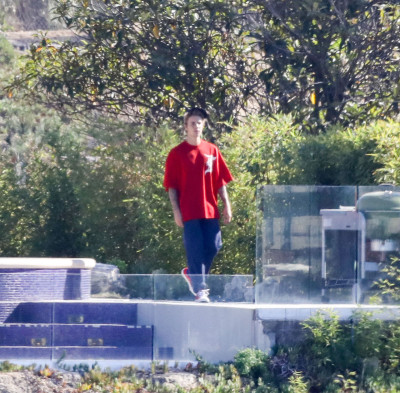 29.10 | Justin Bieber em Beverly Hills, Califórnia
