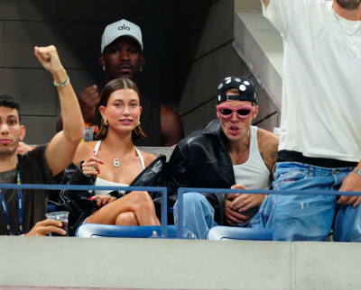 01.09 | Justin e Hailey Bieber no US Open de Tênis.