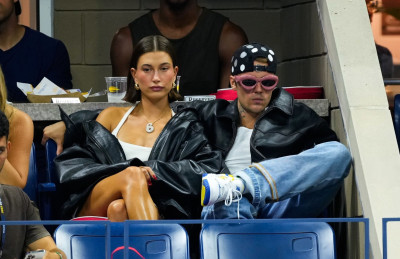 01.09 | Justin e Hailey Bieber no US Open de Tênis.