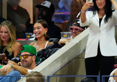 01.09 | Justin e Hailey Bieber no US Open de Tênis.