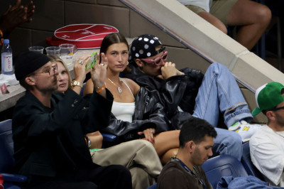 01.09 | Justin e Hailey Bieber no US Open de Tênis.