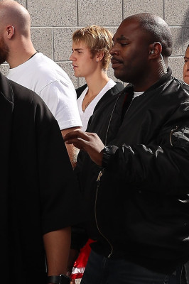 11.04 | Justin Bieber chegando na Hillsong Conference em Los Angeles, CA