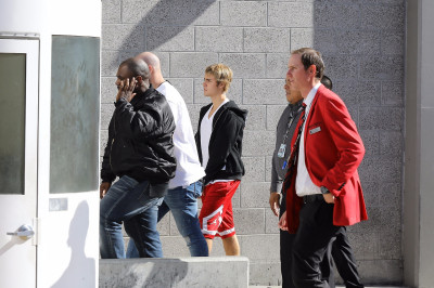 11.04 | Justin Bieber chegando na Hillsong Conference em Los Angeles, CA