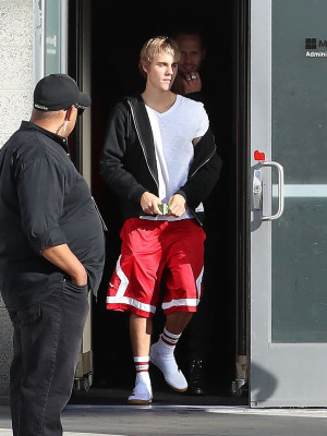 11.04 | Justin Bieber deixando à Hillsong Conference em Los Angeles, CA