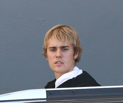 11.04 | Justin Bieber deixando à Hillsong Conference em Los Angeles, CA