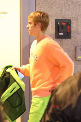 11.04 | Justin Bieber deixando à Hillsong Conference em Los Angeles, CA