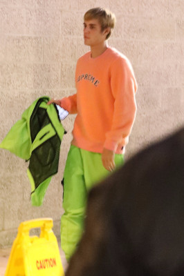 11.04 | Justin Bieber deixando à Hillsong Conference em Los Angeles, CA