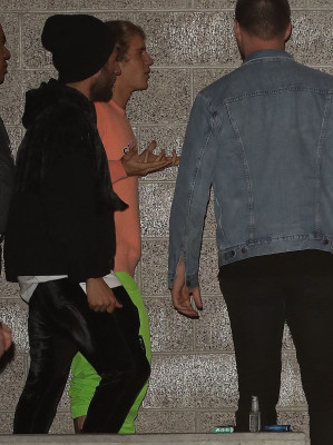 11.04 | Justin Bieber deixando à Hillsong Conference em Los Angeles, CA