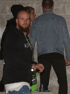 11.04 | Justin Bieber deixando à Hillsong Conference em Los Angeles, CA