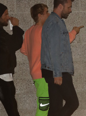 11.04 | Justin Bieber deixando à Hillsong Conference em Los Angeles, CA