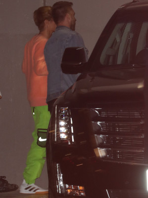 11.04 | Justin Bieber deixando à Hillsong Conference em Los Angeles, CA